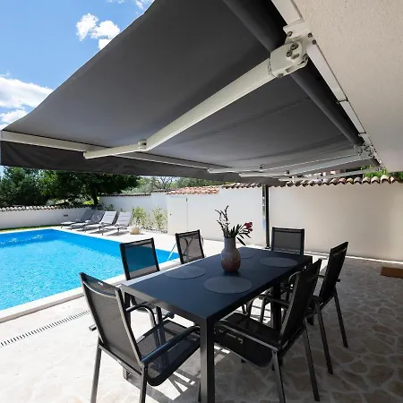 Casa Lampadina With Private Pool Vižinada