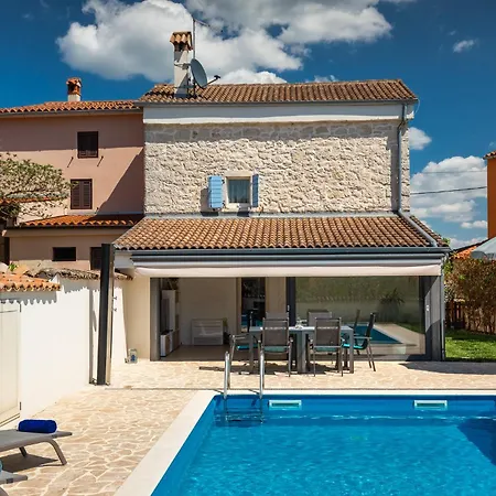 Casa Lampadina With Private Pool Villa *