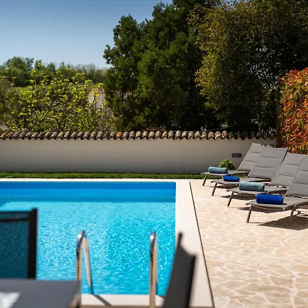 Casa Lampadina With Private Pool Vižinada