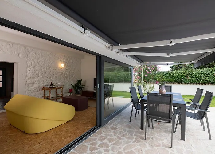 Casa Lampadina With Private Pool Βίλα Vižinada