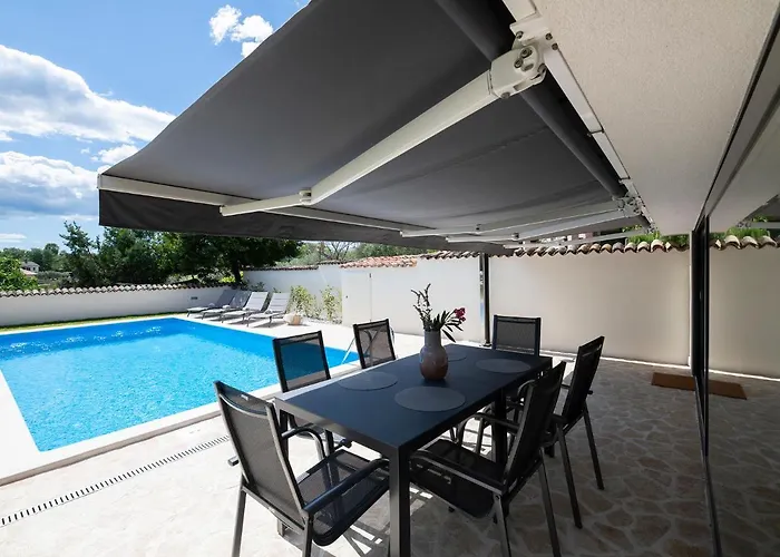 Casa Lampadina With Private Pool Vižinada